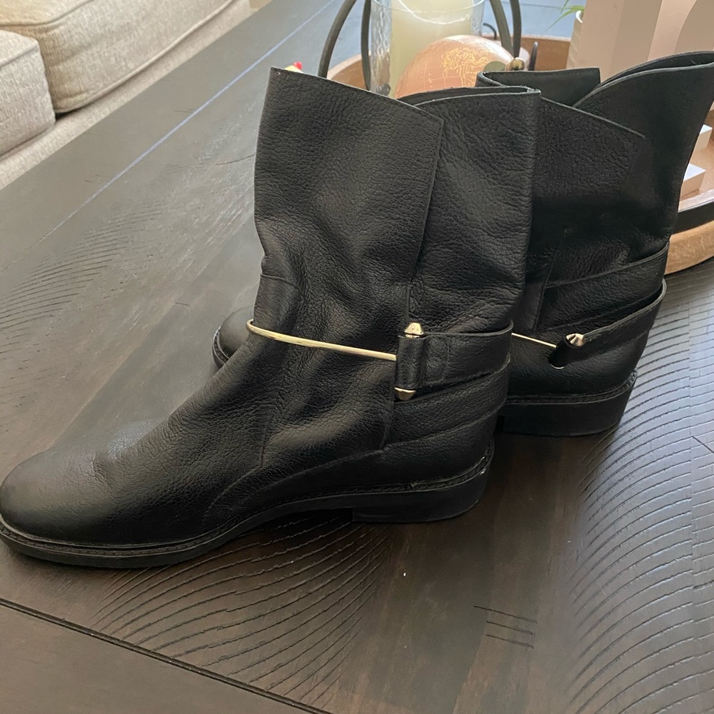 Balenciaga Original Short Boots - Picture 3 of 11